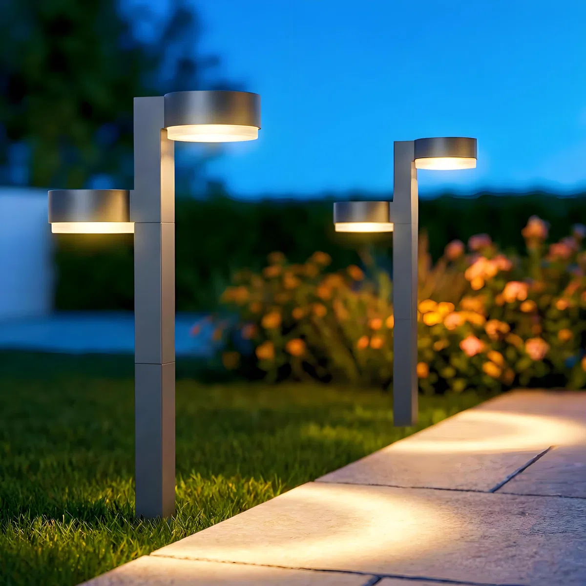 Lampes solaires 2 en 1 pour extérieur, avec 24 LED super lumineuses, étanches, marche/arrêt automatique, décoration de jardin pour pelouse, terrasse, cour, trottoir(2 pack)