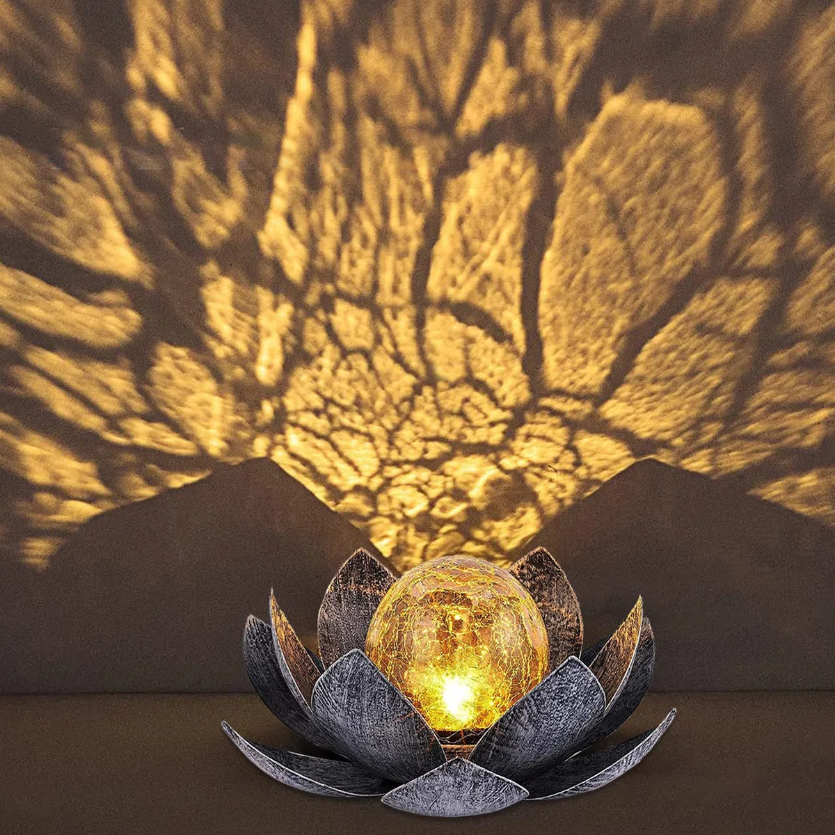 lampe solaire d'extérieur, fleur de lotus lanterne solaire avec des effets lumineux blanc chaud lumineux, IP44 étanche lampes solaires de jardin pour terrasse, cour, pelouse, balcon